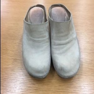 BRYR Chloe Nubuk Clogs